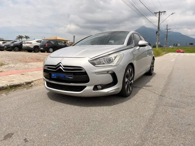 Citroen DS5 1.6 Turbo 16V 5P Aut. 2014