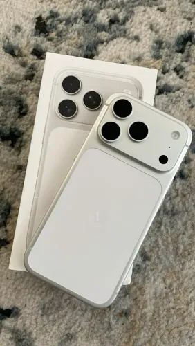iPhone 17 pro max