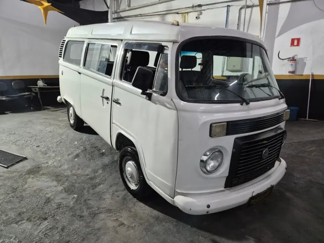 Volkswagen Kombi Standard 1.4 MI Total Flex 8V 2012