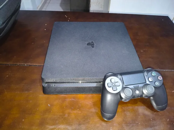 Playstation 4 slim 1tb