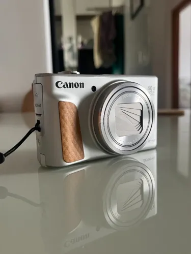 VAI COM CARTÃO - Canon super zoom sx740 hs compacta 40x
