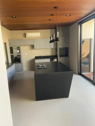 Condomínio Splendido, Casa Térrea Nova, 3 Suítes, pronto para morar, estuda permuta