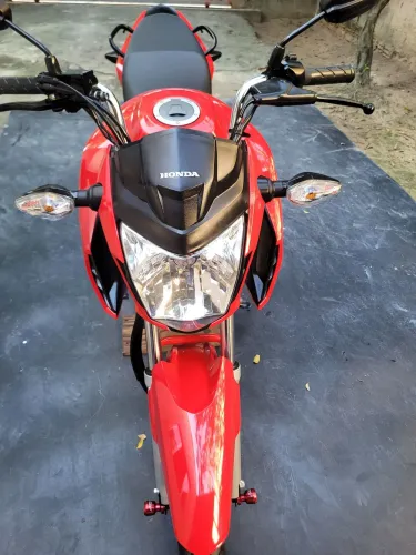 Moto de garagem. Zero