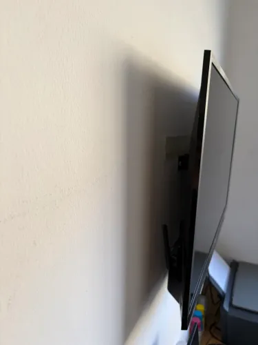 TV Sony 32? com Wi-Fi e streaming básicos