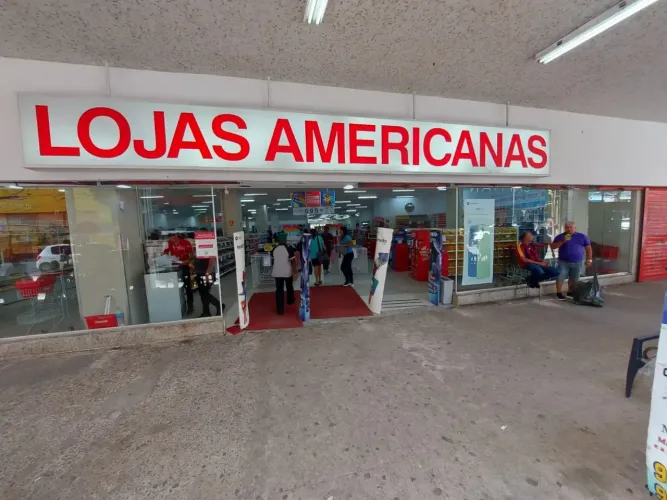 REF: TA023 - PRÉDIO DAS LOJAS AMERICANAS COM 2000M² PARA ALUGUEL NA RUA SETE DE SETEMBRO,