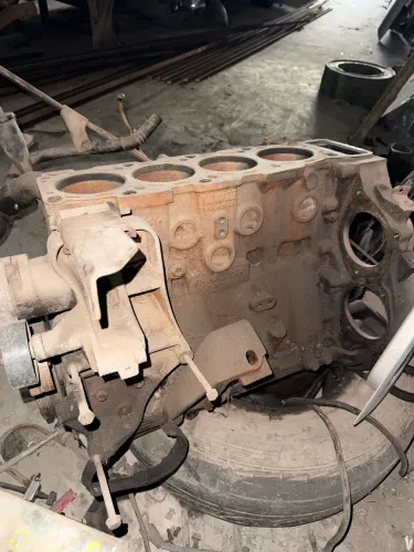 Bloco motor Mwm parte de baixo montada s10 2.8 sprint