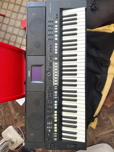 TECLADO YAMAHA S650 ( LEVE HOJE ) 