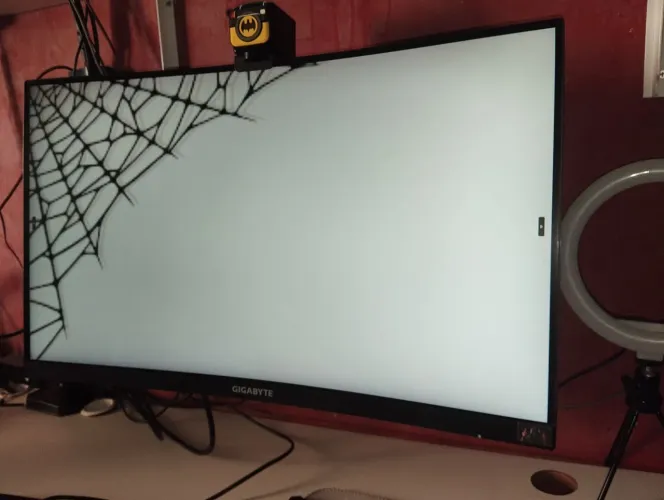 Monitor Gamer 165Hz, 27", Curvo