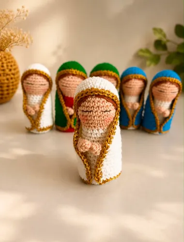 Crochês amigurumi de Nossa Senhora