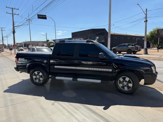 Chevrolet S10 Pick-up Exec. 2.8 4X4 CD TB Int.dies 2011