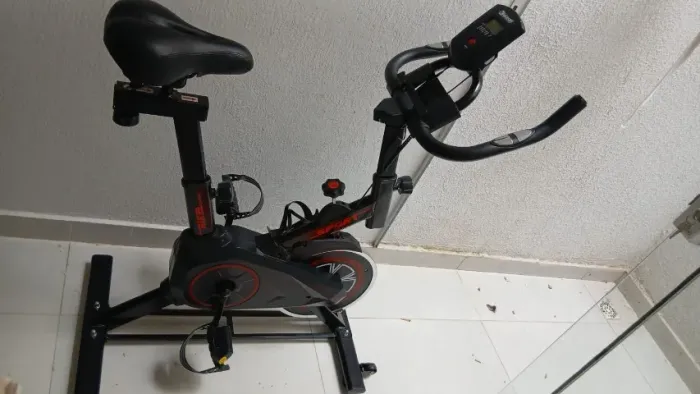 BICICLETA ERGOMETRICA 