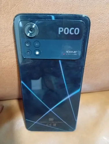 Vende se poco x4 pro sem novo
