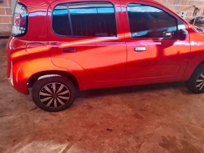 Fiat Uno Attractive 1.0 EVO Fire Flex 8V 5P 2019