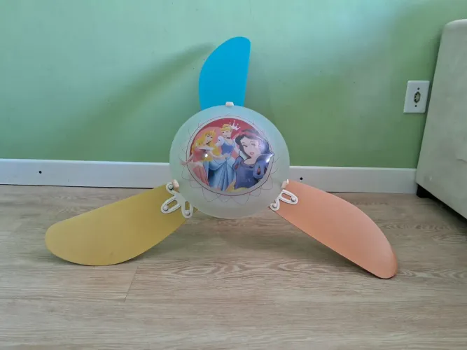 Ventilador de Teto Infantil - Princesas Disney