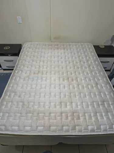 Cama box casal (base bipartida + colchão _ Oportunidade)