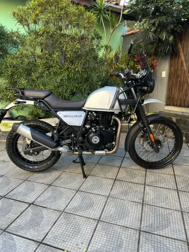Royal Enfield Himalayan 411 2022
