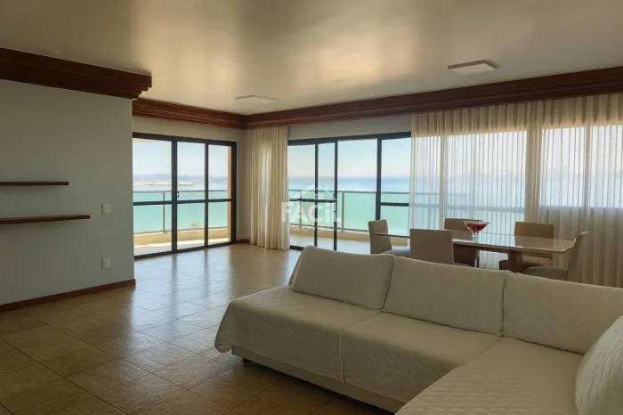 Apartamento de Luxo na Praia da Costa, 4 Quartos, 280m² à Venda