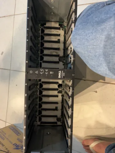 Dell PowerVault MD1000