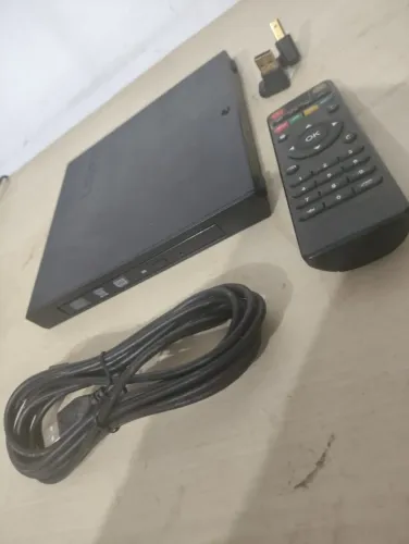 Gravador e Leitor de DVD/CD Externo Portátil Slim USB - Preto (Com Controle e Acessórios)