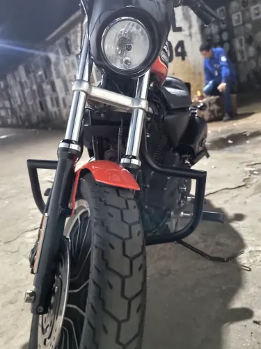 Harley Davidson 883r Laranja