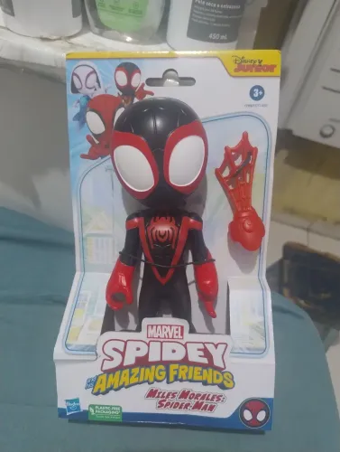 Boneco homem aranha