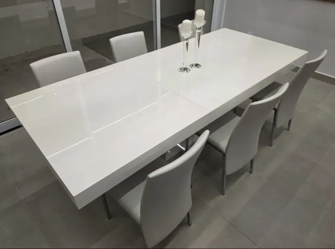 Mesa de Jantar + 6 cadeiras