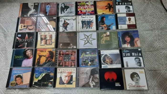 ?Grande venda de CDs MPB - Chico, Djavan, Caetano, Gil, Cazuza, Tim Maia?