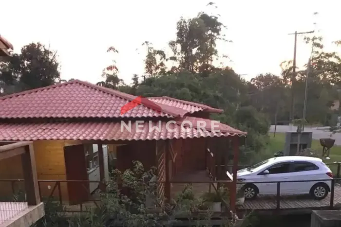 Casa de condomínio em Rua Córsega - Fazenda da Ilha - Embu-Guaçu/SP