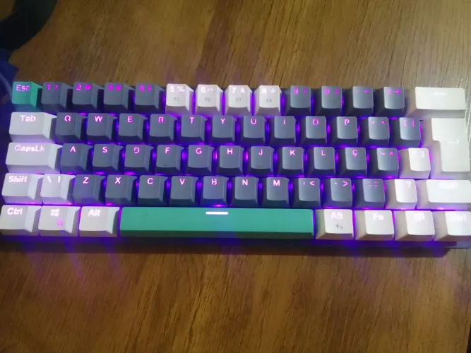 Teclado Gamer K500-b61 Switch Huano Red Branco Machenike Branco E Vermelho Inglês Us