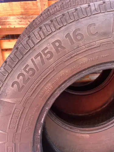 Pneus CONTINENTAL 225/75 R16C - VanContact AP