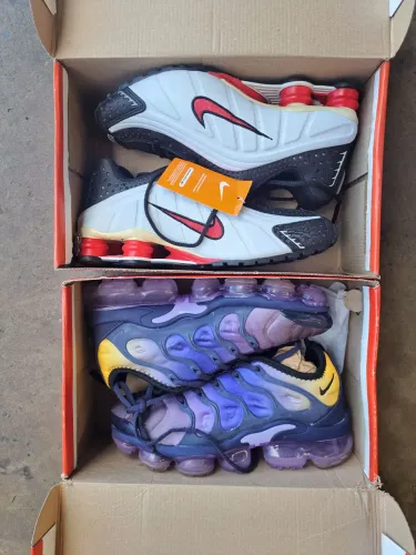 N.1.K.3 SHOX R4. & N.1.K.3 VAPORMAX PLUS 38