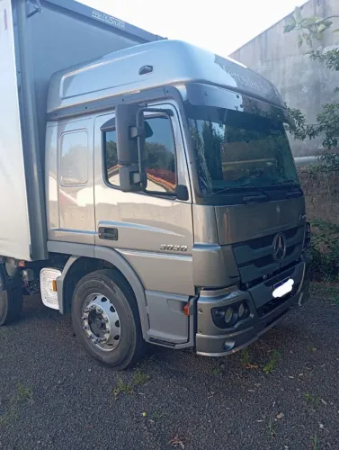 Atego 3030 2021 único dono