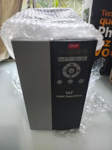 Inversor De Frequência Danfoss VLT HVAC Basic Drive FC-101 15HP 11kW 380V