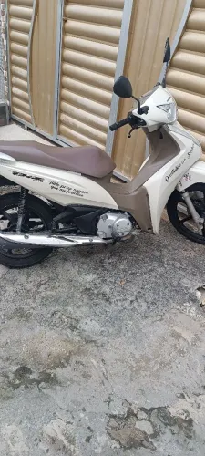 Moto em ótimo estado 