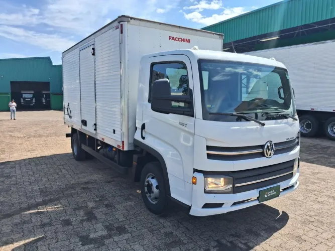 Volkswagen 6.160 2022