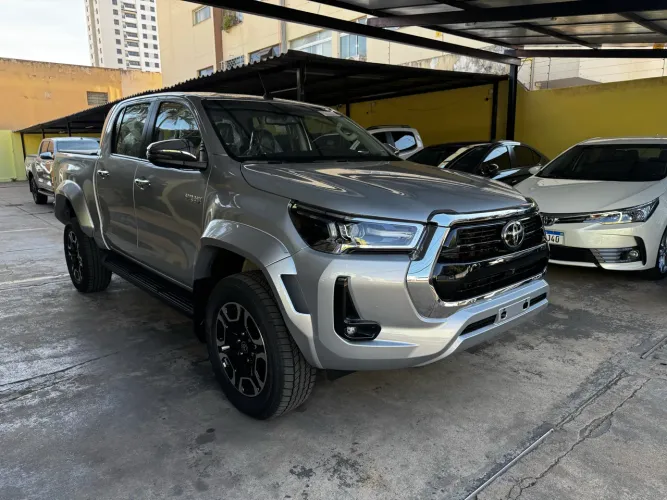 Toyota Hilux CD SRX Plus 4X4 2.8 TDI Die. Aut. 2026
