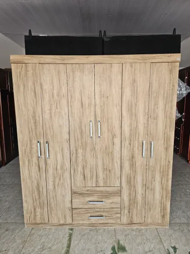 Guarda roupa usado