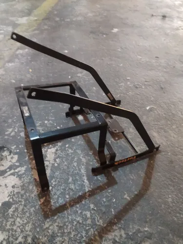 Suporte fortek Baú cbx twister 2001-2008 novo