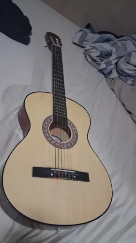 Violão muito bom