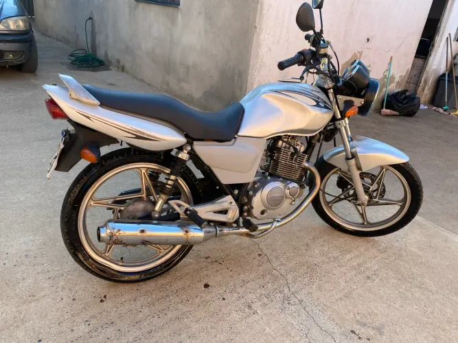 Suzuki 125 Yes
