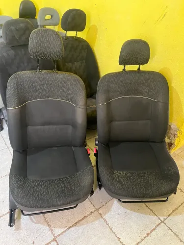 Jogo de bancos clio 4 portas