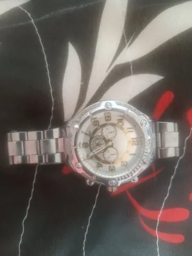 Relógio de pulso masculino prateado com pulseira de aço inoxidável, estilo analógico