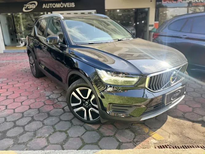 Volvo XC40 XC 40 T-5 Híbrido Momentum 1.5 262cv 2021