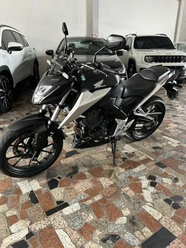 Honda CB 300F Twister CBS 2025/2026