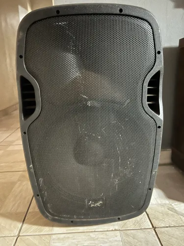 Vendo caixa de som ativa pro bass