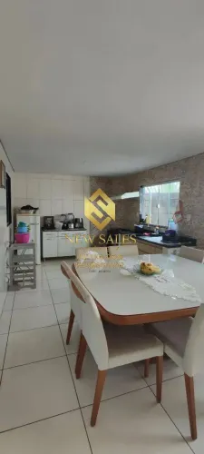 Casa em condominio- 3 quartos, 180m², 2 vagas- Jardim Gardênia