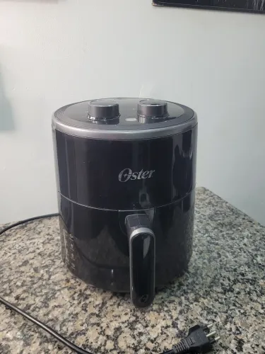 Air Fryer 4 Litros Oster Usada