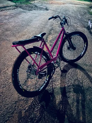 Vendo bicicleta zera tem nem 1 mês de uso