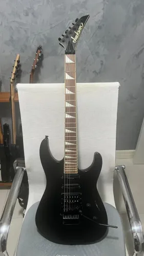 Guitarra Jackson Soloist SL3X DX