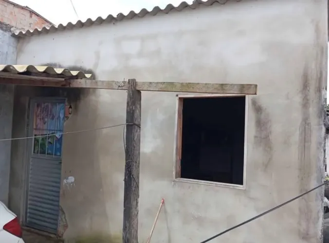 Passo casa em Nova Carapina / Serra